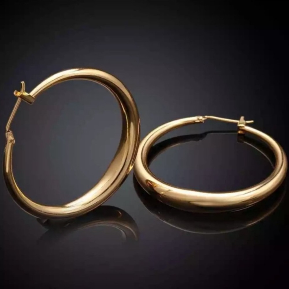 NEW 18K Yellow Gold 1.5” Round Hoop Earrings